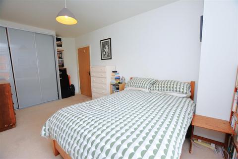 Flat 13, Carroll Court Seaton Road, Mitcham, CR4 3GL