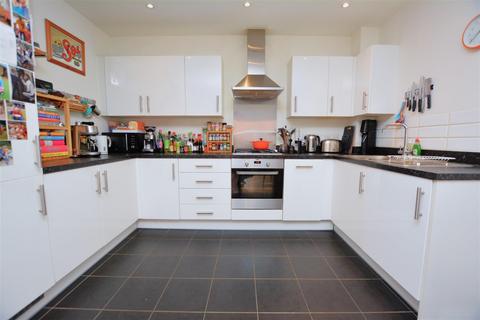 Flat 13, Carroll Court Seaton Road, Mitcham, CR4 3GL