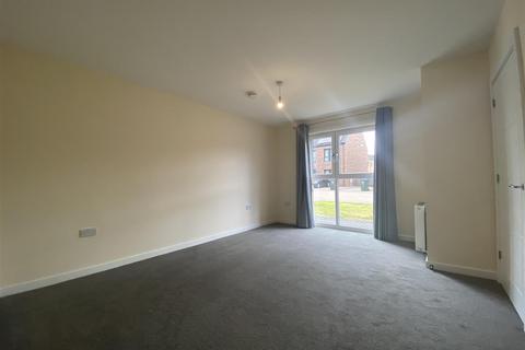 3 bedroom semi-detached house to rent, Capercaillie Drive, Perth