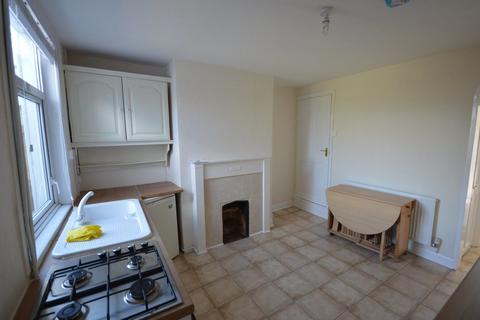 2 bedroom terraced house to rent, Enville Road, Wall Heath