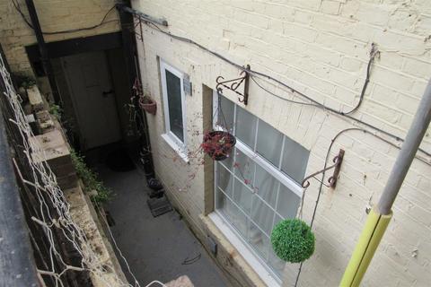 Basement Flat, 45 Central Parade, Herne Bay, CT6 5HZ