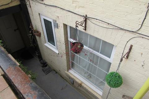 Basement Flat, 45 Central Parade, Herne Bay, CT6 5HZ