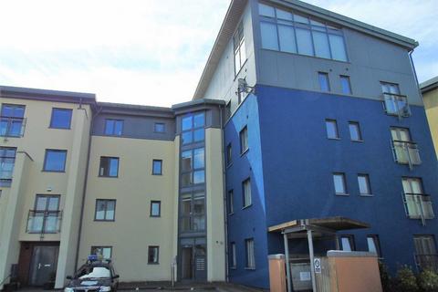 3 bedroom apartment for sale, St Christophers Court, Marina, Swansea