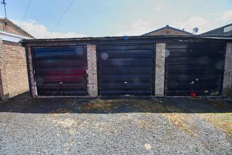 15 Aster Close, Burbage, Hinckley, LE10 2UG