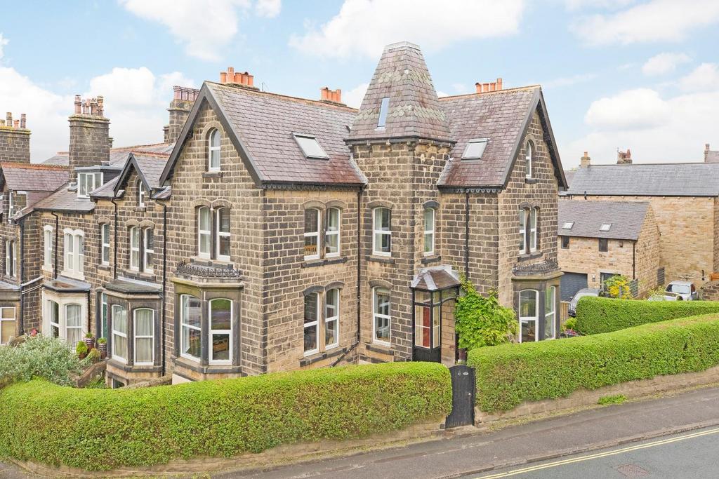 Cow Pasture Road, Ilkley LS29 7 bed end of terrace house for sale £