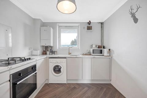 2 bedroom flat for sale, Chater House, Bethnal Green