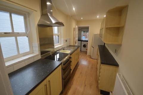 2 bedroom terraced house to rent, Greenleach Lane, Roe Green, Worsley