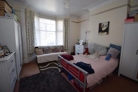 2 bedroom flat for sale, Stanhope Road, South Shields