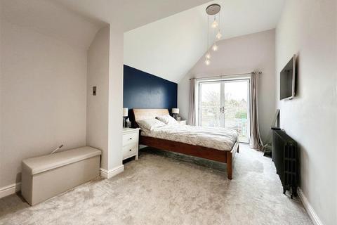 4 bedroom detached house for sale, Cubbington Road, Leamington Spa