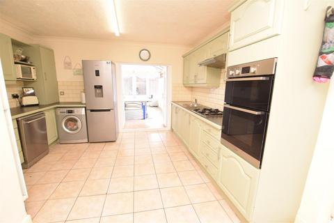 57 Ancaster Avenue, Grimsby, DN33 3LH
