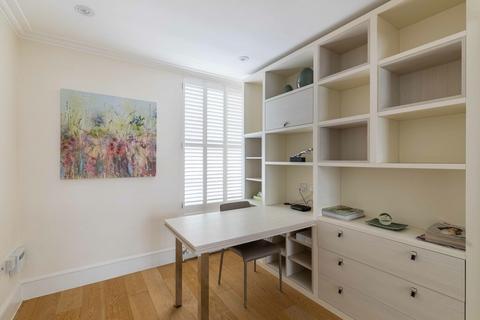 3 bedroom apartment to rent, Gillingham Street, Victoria, SW1V