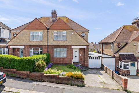 7 Segrave Road, Folkestone, CT19 6AY