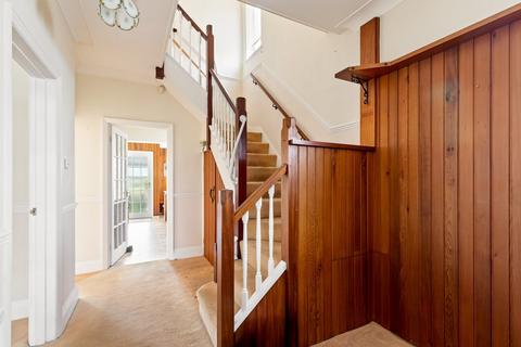 7 Segrave Road, Folkestone, CT19 6AY