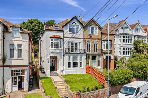 2 bedroom flat for sale, Sandgate Hill, Sandgate, Folkestone, CT20