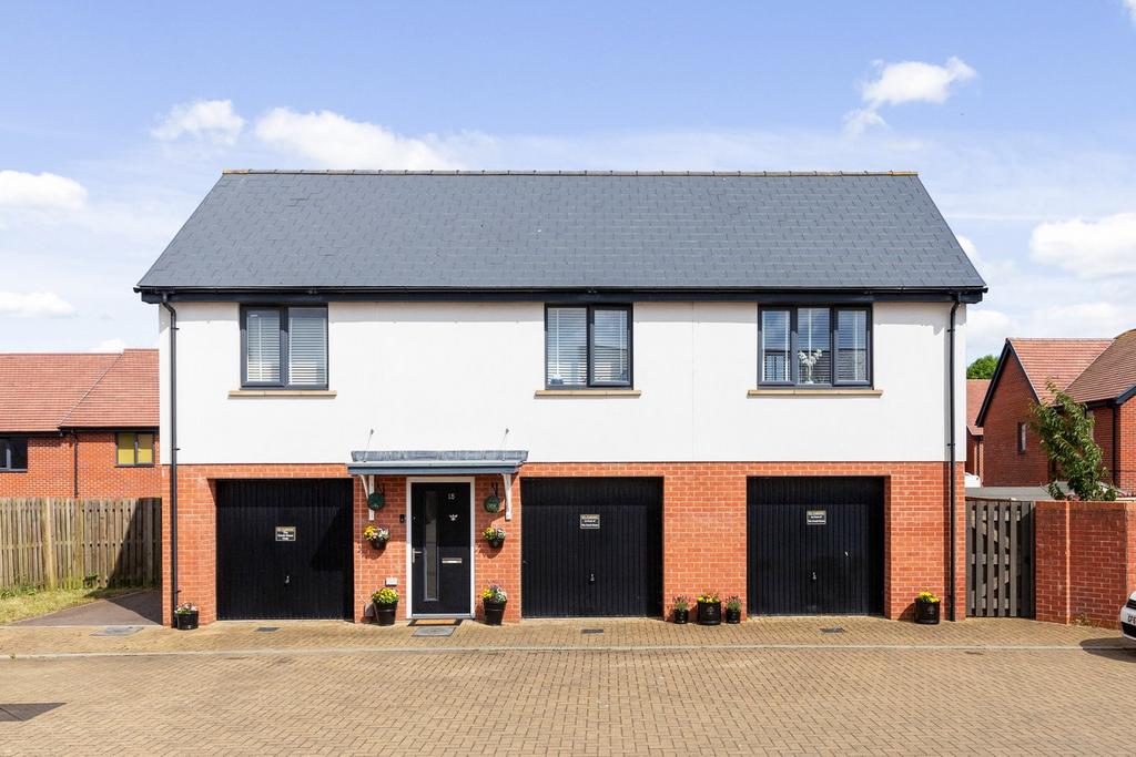 Burgoyne Way, Folkestone, CT20 2 bed coach house for sale £250,000