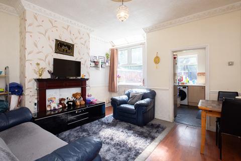 2 bedroom terraced house for sale, Russet Road, Manchester M9
