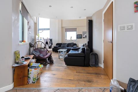 3 bedroom flat for sale, Abbey Lane, Edinburgh EH8