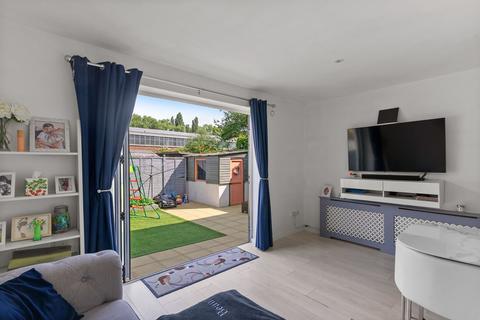 2 bedroom apartment for sale, Merebank Lane, Croydon, CR0