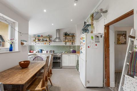 38 Moore Road, Mapperley, Nottingham, NG3 6EF