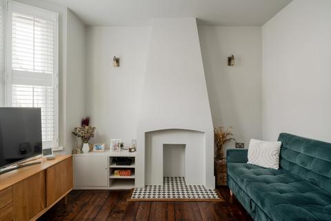 111 Trumpington Road, London, E7 9EG