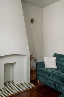 111 Trumpington Road, London, E7 9EG