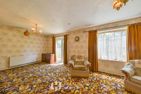 28 Carnegie Road, St Albans, AL3 6HL