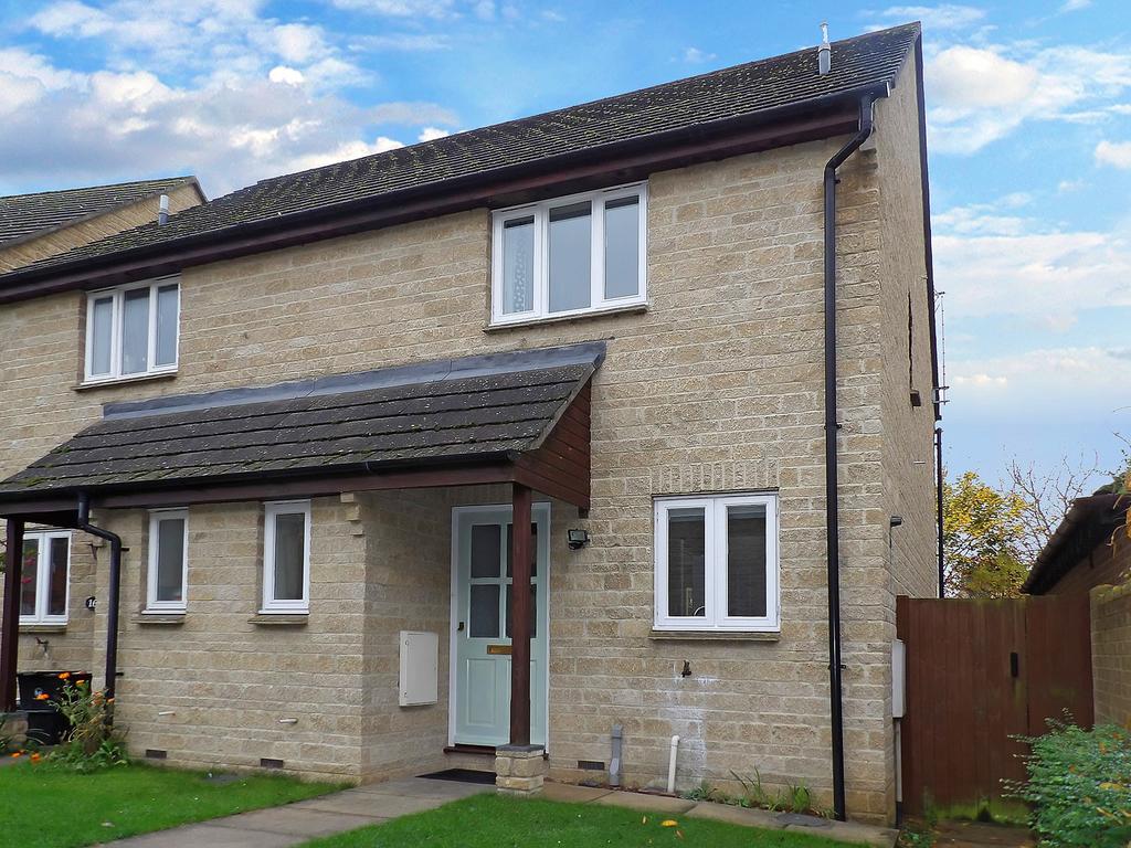 Cogges Hill Road, Witney OX28 2 bed semidetached house £1,300 pcm (£