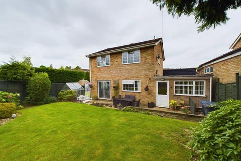 3 bedroom detached house for sale, Columbine Road, Widmer End