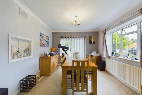 3 bedroom detached house for sale, Columbine Road, Widmer End