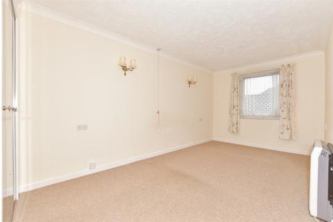 1 bedroom ground floor flat for sale, Stade Street, Hythe, Kent