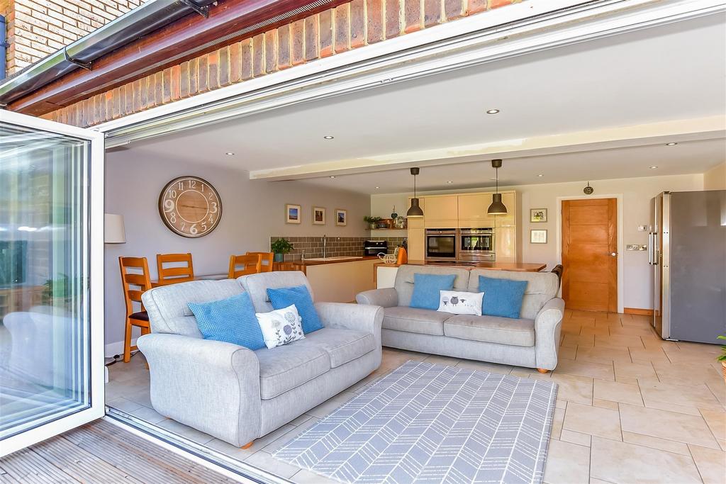 External Lifestyle Photograph