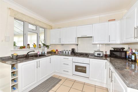 22 Bathurst Close, Newington, Ramsgate, CT12 6LU