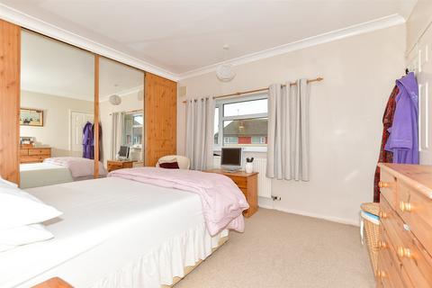 22 Bathurst Close, Newington, Ramsgate, CT12 6LU