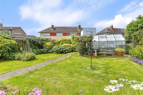 22 Bathurst Close, Newington, Ramsgate, CT12 6LU