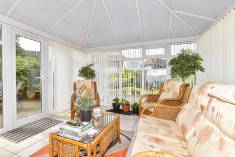 22 Bathurst Close, Newington, Ramsgate, CT12 6LU