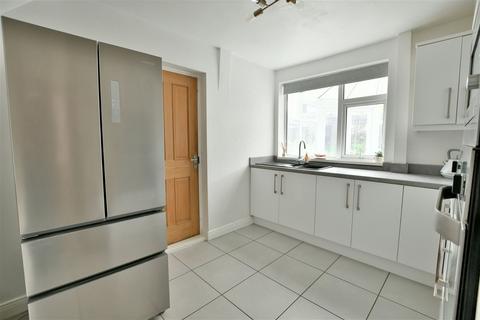 18 Bowes Lea, Houghton Le Spring, DH4 4PR