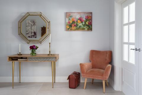 105 Minchenden Crescent, London, N14 7EP
