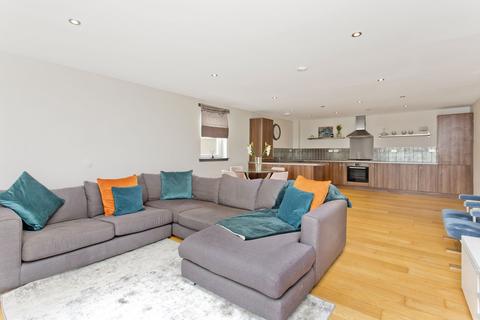 2 bedroom flat for sale, 76/5 The Green, Edinburgh, EH4 5BH