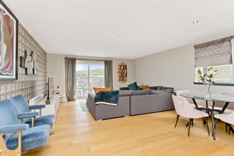 2 bedroom flat for sale, 76/5 The Green, Edinburgh, EH4 5BH