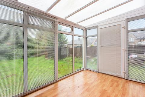 105 Drum Brae Terrace, Edinburgh, EH4 7SG