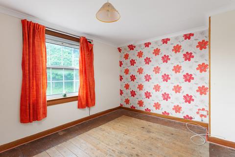 105 Drum Brae Terrace, Edinburgh, EH4 7SG