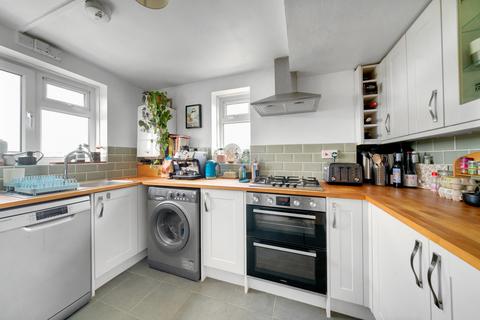 2 bedroom apartment for sale, Abbess Close, Tulse Hill SW2