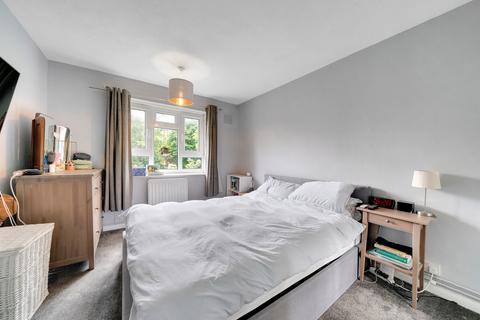 2 bedroom apartment for sale, Abbess Close, Tulse Hill SW2