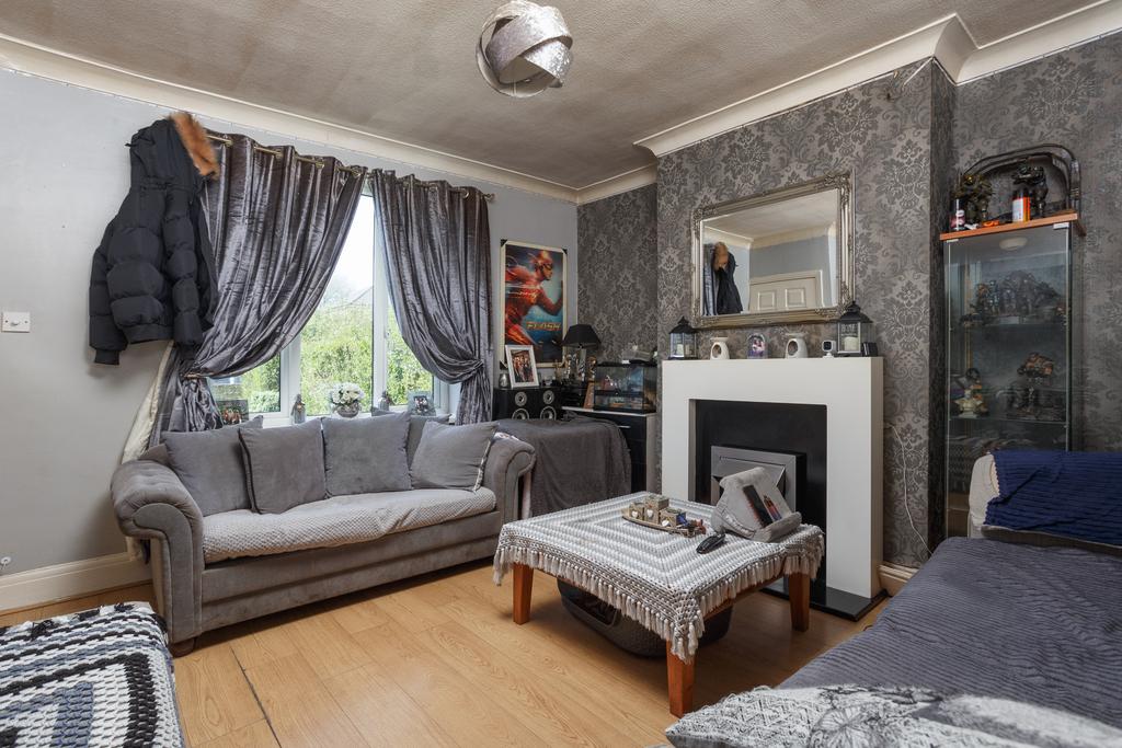 Mandale Road, Bradford BD6 3 bed semidetached house for sale £144,000