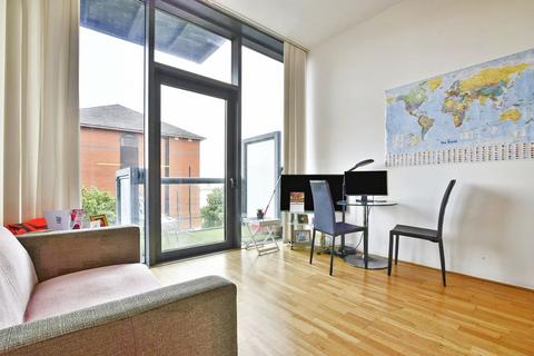 Studio to rent, Abito, Clippers Quay, Salford Quays, M50