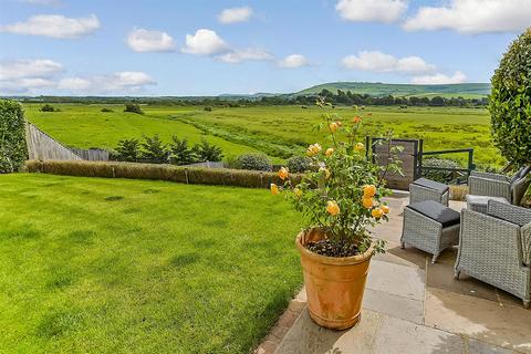 3 bedroom detached bungalow for sale, Kings Stone Avenue, Steyning, West Sussex