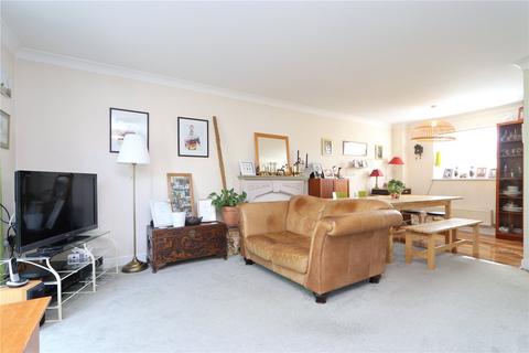 15 Allington Circle, Kingsmead, Milton Keynes, MK4 4EE