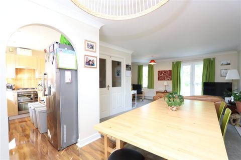 15 Allington Circle, Kingsmead, Milton Keynes, MK4 4EE