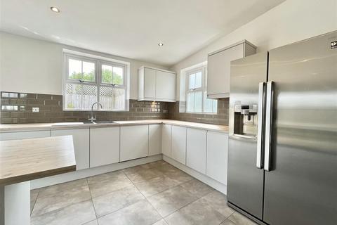 4 bedroom detached house for sale, Barwick Road, Garforth, Leeds