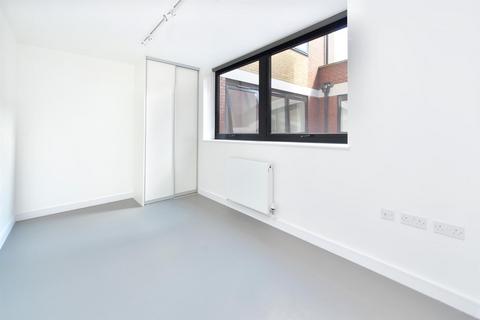1 bedroom apartment for sale, 926 High Road, London N12